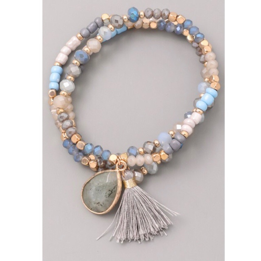 Last 1! 🌟Beaded Bracelet Stack - Picture 2 of 4